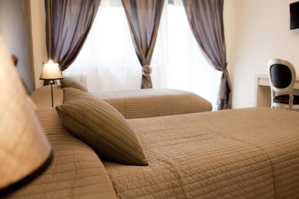 ローマ フォスカリ　ハウス Bed & Breakfast エクステリア 写真